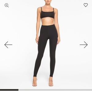 NWT SKIMS fits everybody Leggings xs